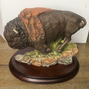 Maruri National Parks Collection porcelain buffalo